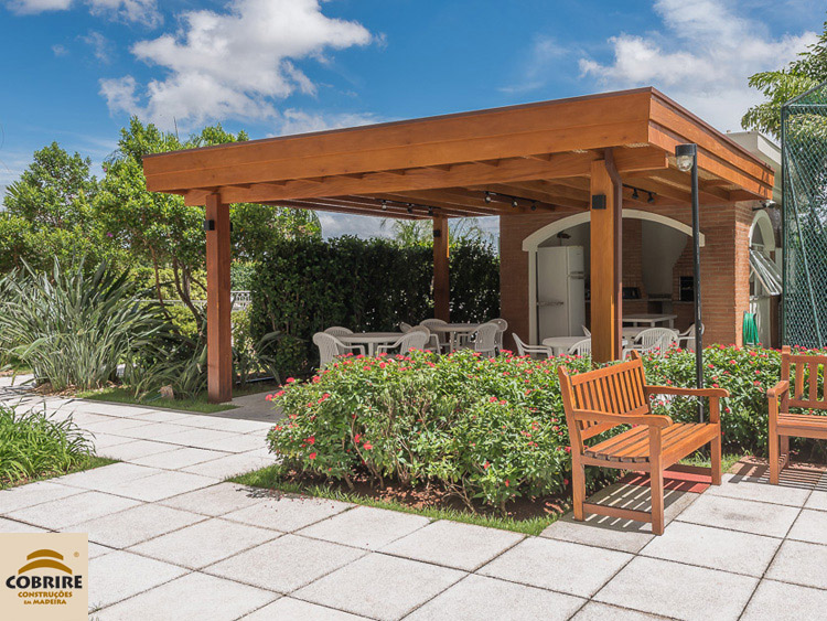Pergolado de madeira com cobertura e forro de bambu pergolado madeira cobertura coberto forro teto esteira trelica bambu bamboo preco modelos campinas pergola caramanchão gourmet